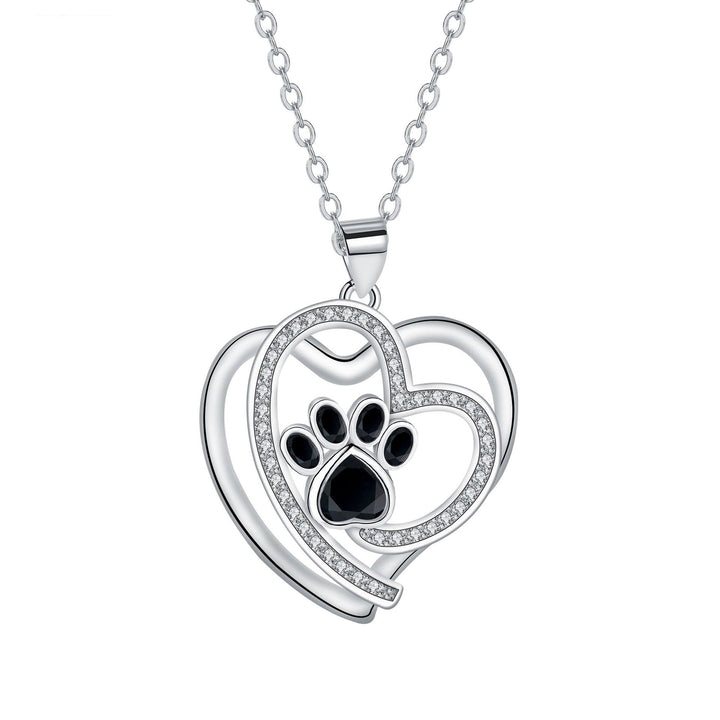 Collana con graziosa impronta di zampa sulla clavicola